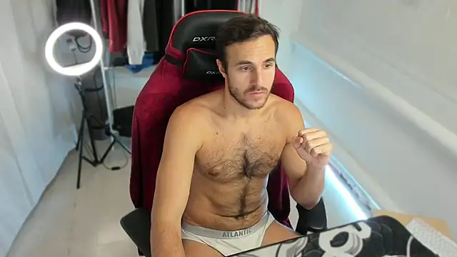 Snapshot of Raamoss chatting on 10, 10, 2025 Raamoss online show from 10, 10, 2025