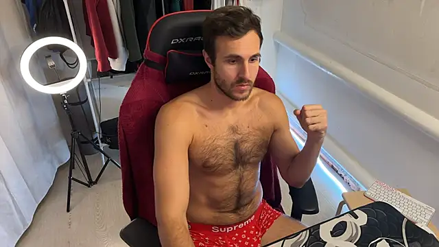 Snapshot of Raamoss chatting on 12, 10, 2025 Raamoss online show from 12, 10, 2025