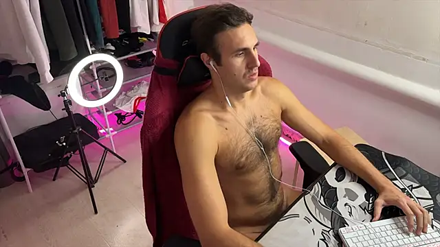 Snapshot of Raamoss chatting on 15, 10, 2025 Raamoss online show from 15, 10, 2025