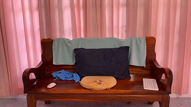 Snapshot of Raamoss chatting on 18, 3, 2026 Raamoss online show from 18, 3, 2026