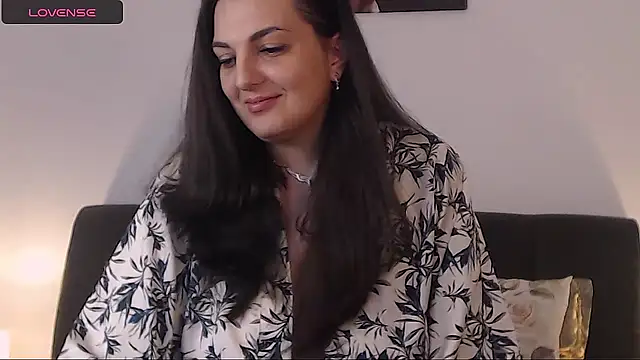 Snapshot of itsyourlady chatting on 2, 2, 2025 itsyourlady online show from 2, 2, 2025