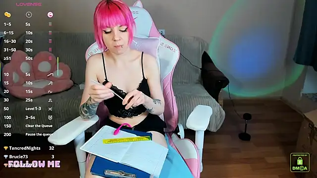 Snapshot of AmyRose6969 chatting on 8, 3, 2025 AmyRose6969 online show from 8, 3, 2025