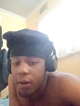 Snapshot of Lilsavvy chatting on 12, 11, 2025 Lilsavvy online show from 12, 11, 2025