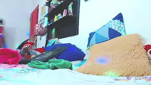 estrellita fugaz16x online show from 25, 2, 2025