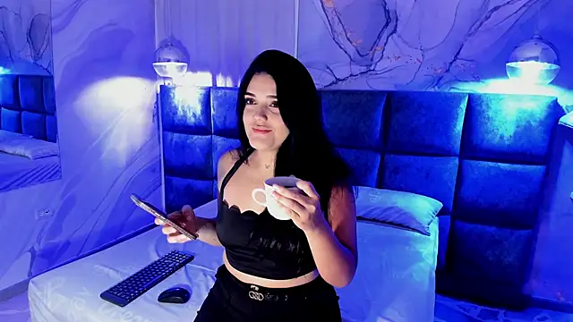 Snapshot of Maddysex_ chatting on 19, 5, 2026 Maddysex online show from 19, 5, 2026