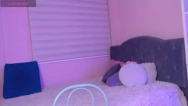 Snapshot of Pocahontas_power chatting on 9, 12, 2024 Pocahontas power online show from 9, 12, 2024