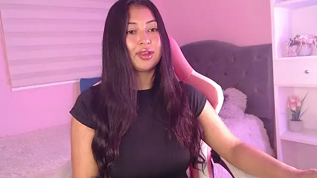 Snapshot of Pocahontas_power chatting on 19, 12, 2024 Pocahontas power online show from 19, 12, 2024