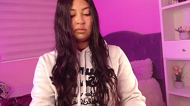 Snapshot of Pocahontas_power chatting on 27, 1, 2025 Pocahontas power online show from 27, 1, 2025