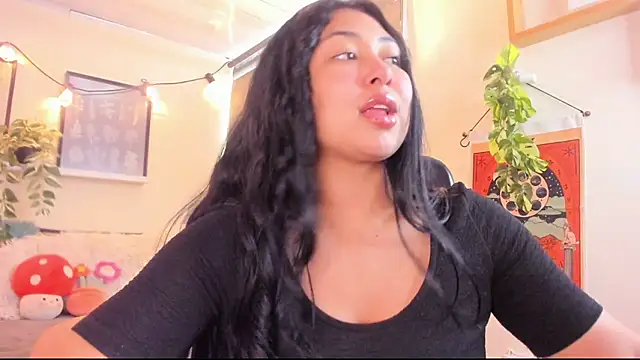 Snapshot of Pocahontas_power chatting on 17, 9, 2025 Pocahontas power online show from 17, 9, 2025