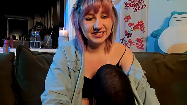 Snapshot of LedaBun chatting on 6, 3, 2026 LedaBun online show from 6, 3, 2026