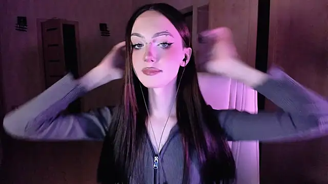 Alice  Aris online show from 2, 10, 2025