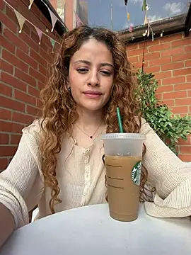 alana15 online show from 24, 6, 2026