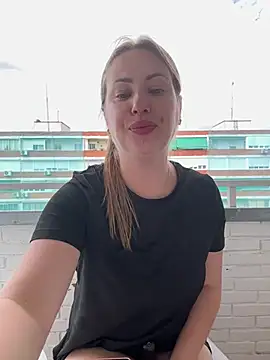 AlisaWhite online show from 4, 6, 2026