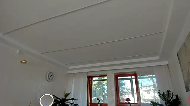 TiffanyHouston  online show from 7, 3, 2025