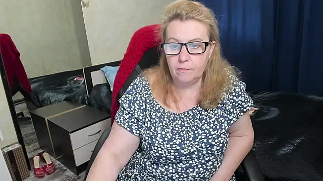 Frau Marta online show from 13, 4, 2026