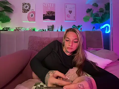 chloetease online show from 10, 6, 2026