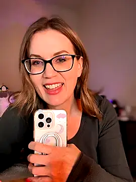 MaiseKnox online show from 16, 12, 2025