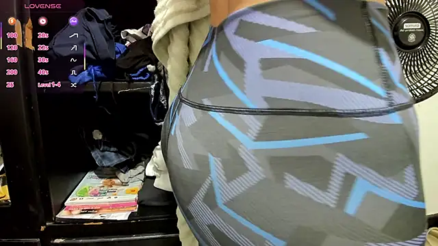 BlowMommy  online show from 11, 3, 2025