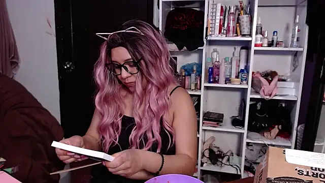 Snapshot of lil_daisy7 chatting on 31, 1, 2025 lil daisy7 online show from 31, 1, 2025