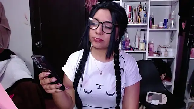 Snapshot of lil_daisy7 chatting on 1, 2, 2025 lil daisy7 online show from 1, 2, 2025