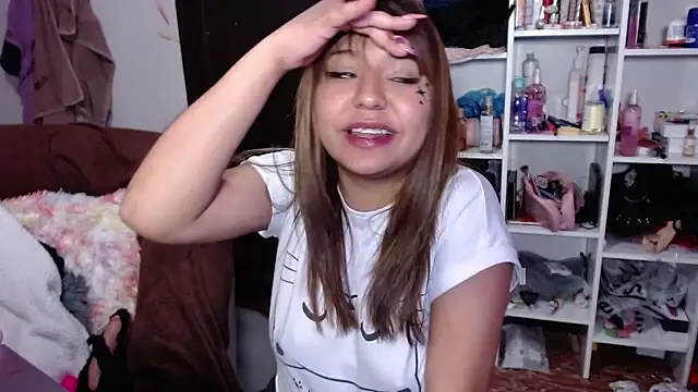 Snapshot of lil_daisy7 chatting on 1, 2, 2025 lil daisy7 online show from 1, 2, 2025