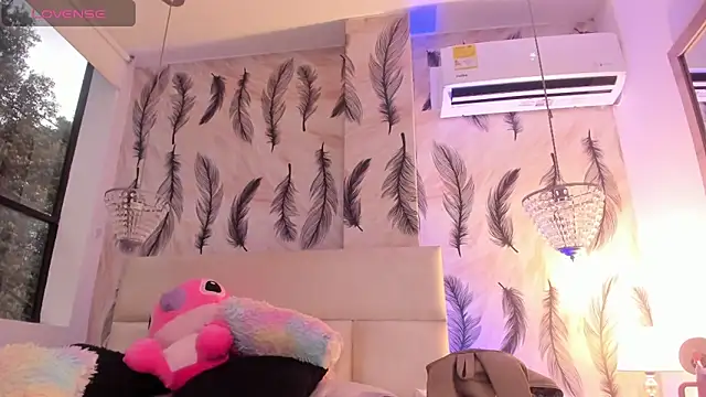 Vivi prinncess online show from 25, 10, 2025