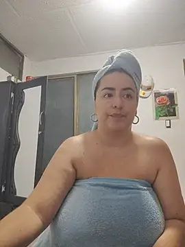 Snapshot of rosahills chatting on 25, 6, 2026 rosahills online show from 25, 6, 2026