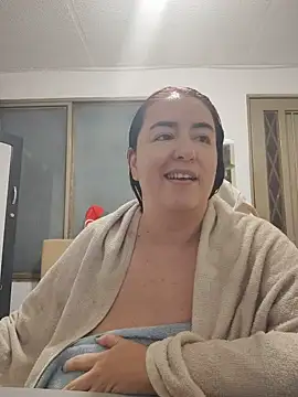 Snapshot of rosahills chatting on 5, 8, 2026 rosahills online show from 5, 8, 2026