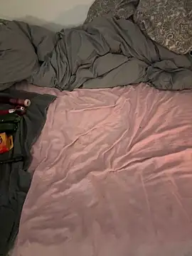 Snapshot of RobinSub chatting on 18, 9, 2025 RobinSub online show from 18, 9, 2025