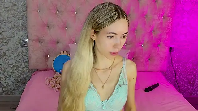 Akilla Queen online show from 30, 6, 2026