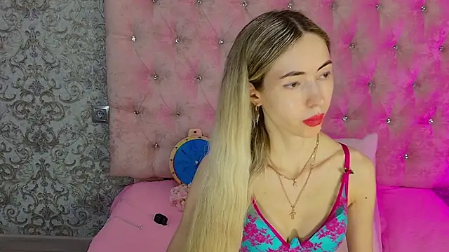 Akilla Queen online show from 13, 7, 2026