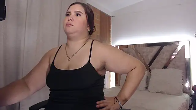 Snapshot of AGATHAA_WHITE chatting on 24, 7, 2026 AGATHAA WHITE online show from 24, 7, 2026
