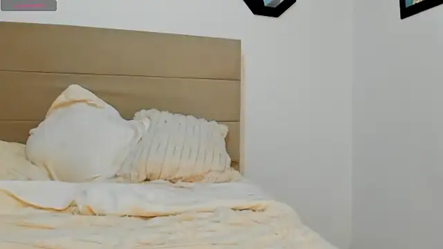 Snapshot of Dephne__ chatting on 16, 3, 2025 Dephne online show from 16, 3, 2025