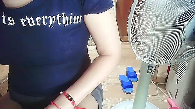 cindy01113520 online show from 1, 12, 2025