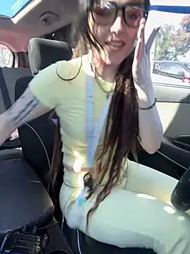 BlaizeyBBy online show from 7, 10, 2025