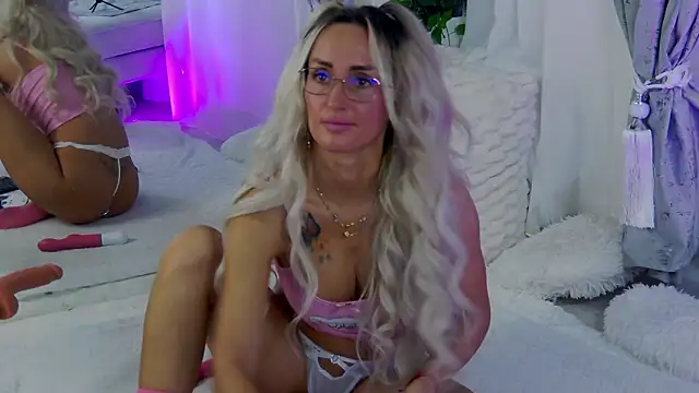 IsabelleEthan online show from 8, 1, 2026