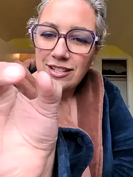Canadian BBW online show from 2, 5, 2026
