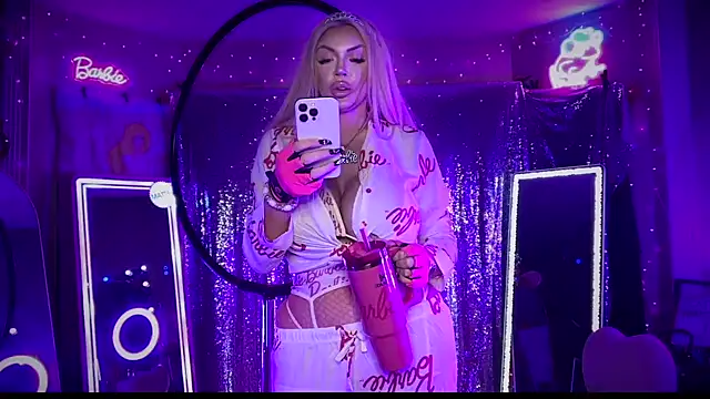 Snapshot of bimbotwerkqueen chatting on 21, 12, 2024 bimbotwerkqueen online show from 21, 12, 2024