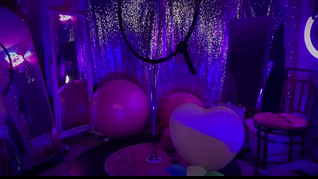 Snapshot of bimbotwerkqueen chatting on 31, 1, 2025 bimbotwerkqueen online show from 31, 1, 2025