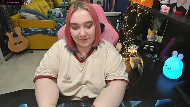 Softie Sofy online show from 1, 3, 2025