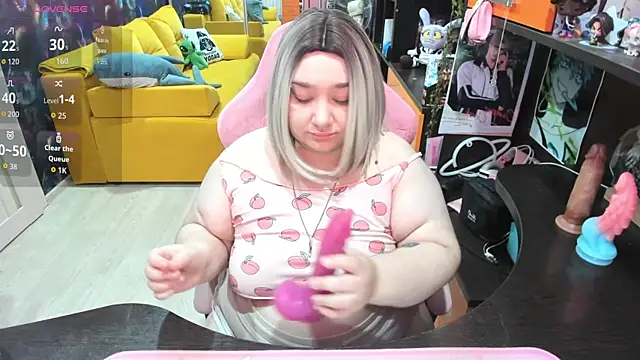 Softie Sofy online show from 28, 6, 2026
