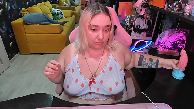 Softie Sofy online show from 25, 7, 2026