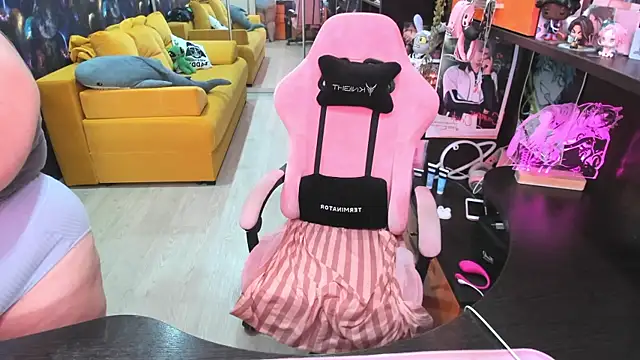 Softie Sofy online show from 1, 8, 2026