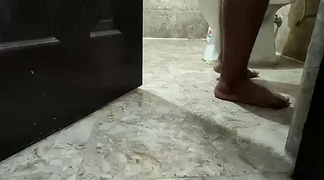 tusharvats60 online show from 13, 12, 2024