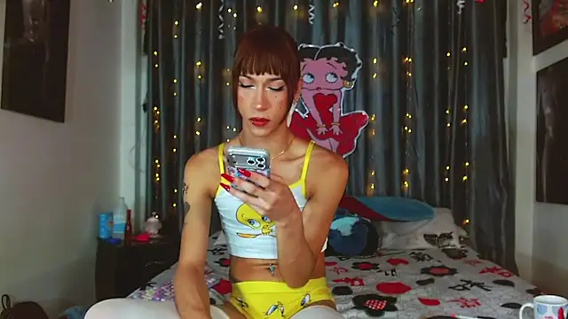 Kenisha Sweet online show from 19, 7, 2026