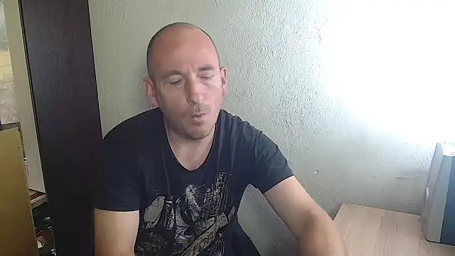 Johan   Barker online show from 8, 11, 2025