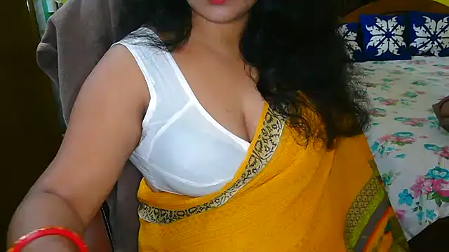 Snapshot of Anushka_21 chatting on 3, 12, 2024 Anushka 21 online show from 3, 12, 2024