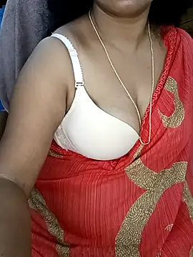 Snapshot of Anushka_21 chatting on 11, 9, 2025 Anushka 21 online show from 11, 9, 2025