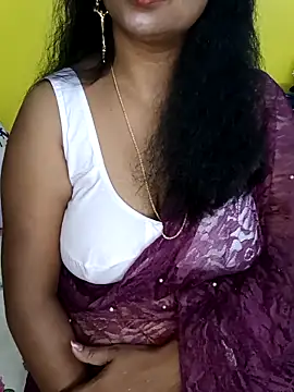 Snapshot of Anushka_21 chatting on 14, 9, 2025 Anushka 21 online show from 14, 9, 2025