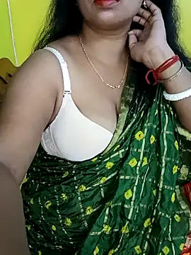 Snapshot of Anushka_21 chatting on 15, 9, 2025 Anushka 21 online show from 15, 9, 2025